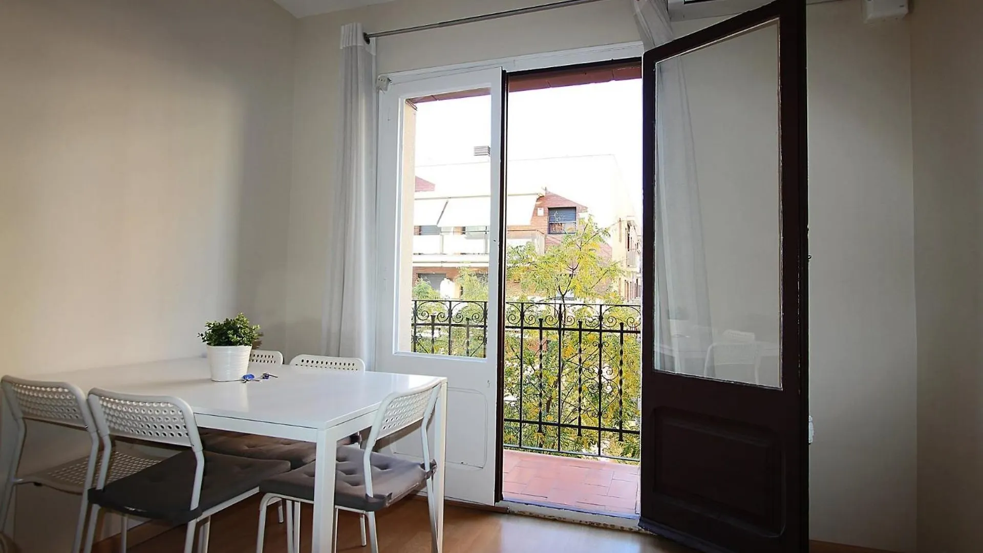 Mu22 - Spacious Apartment Fc Barcelona Spagna